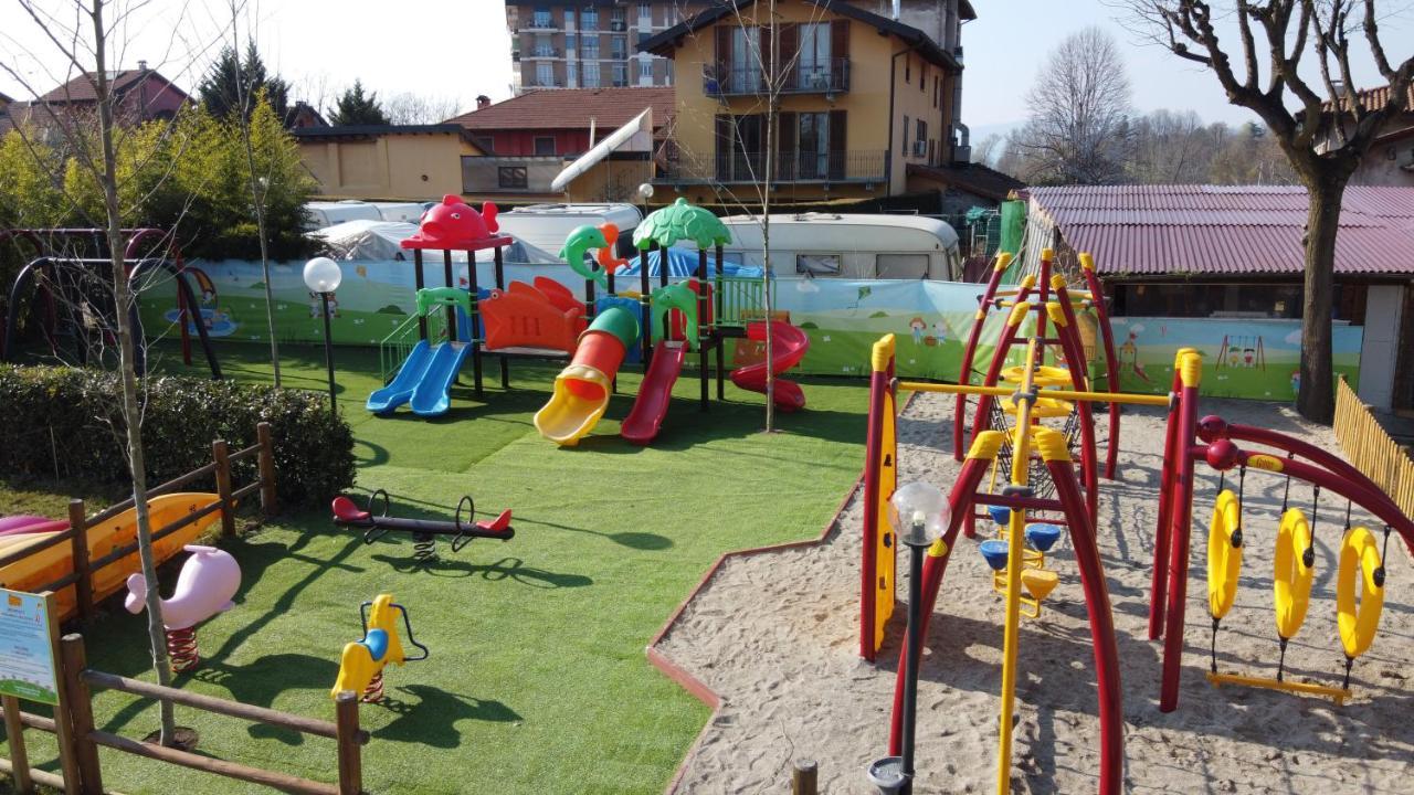 Camping Italia Lido Hotel Castelletto sopra Ticino Exterior photo